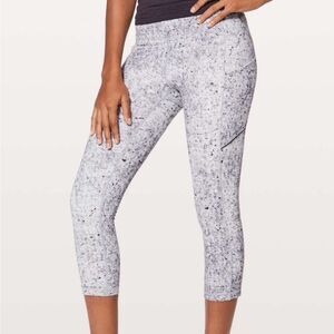 Women’s Lululemon Speed Up Crop 21”